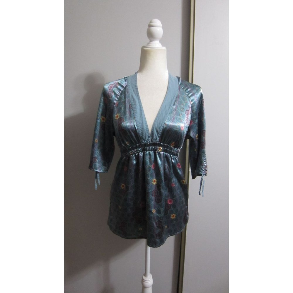 Mynt Medium Floral Satin Deep V Top